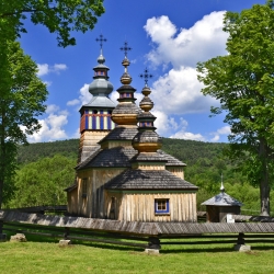  Cerkiew św. Michała Archanioła w Świątkowej Małej. Źródło: www.polskiekrajobrazy.pl